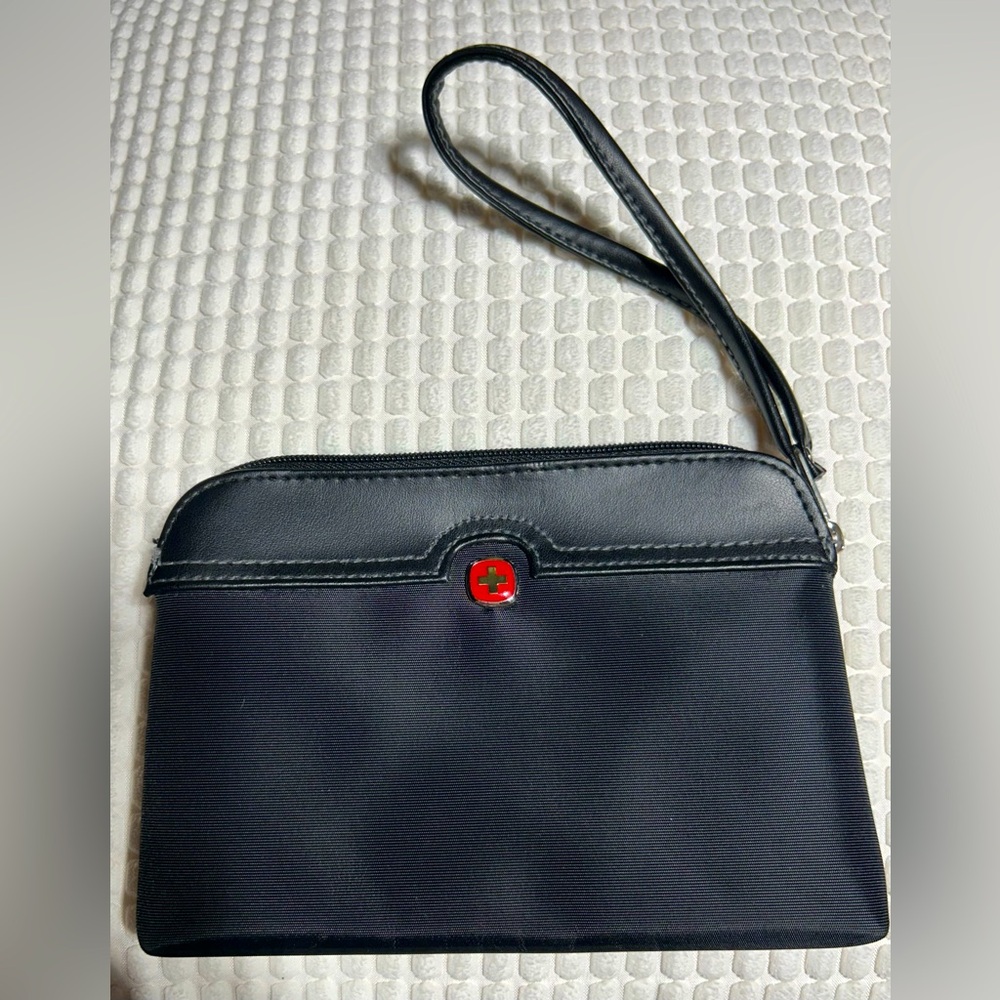 SwissGear Black Wristlet Pouch